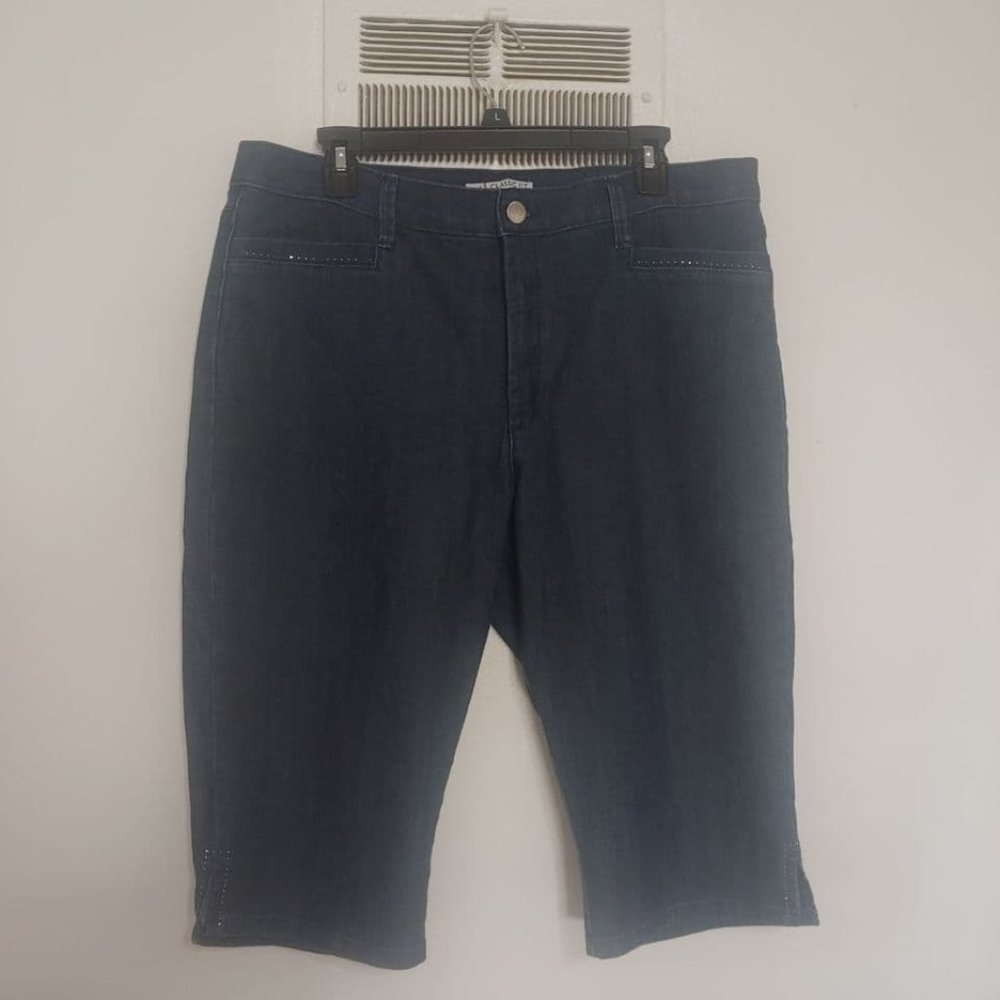 Lee New Blue Capris SZ: 14